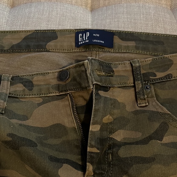 Camouflage Denim Leggings - Picture 2 of 3